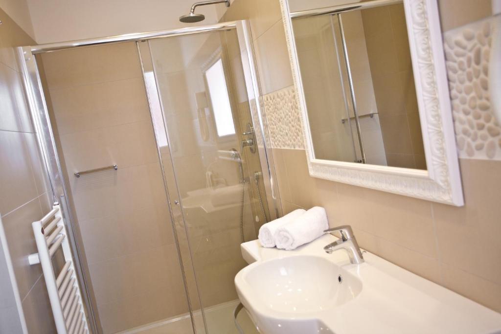 Hotel Nettuno チェゼナーティコ 部屋 写真
